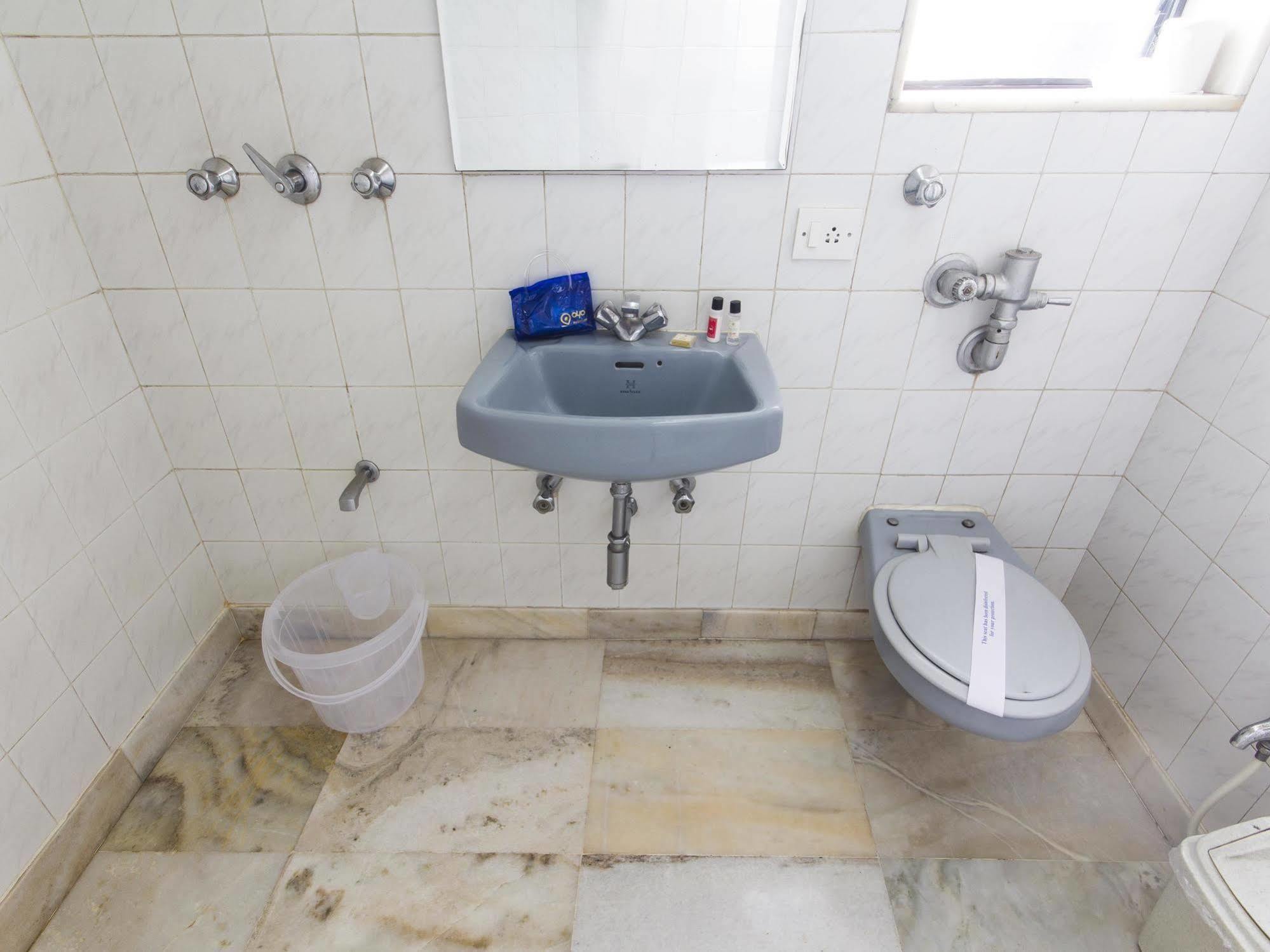 Hotel Ashray International, Sion - Near Bkc Mumbai Dış mekan fotoğraf