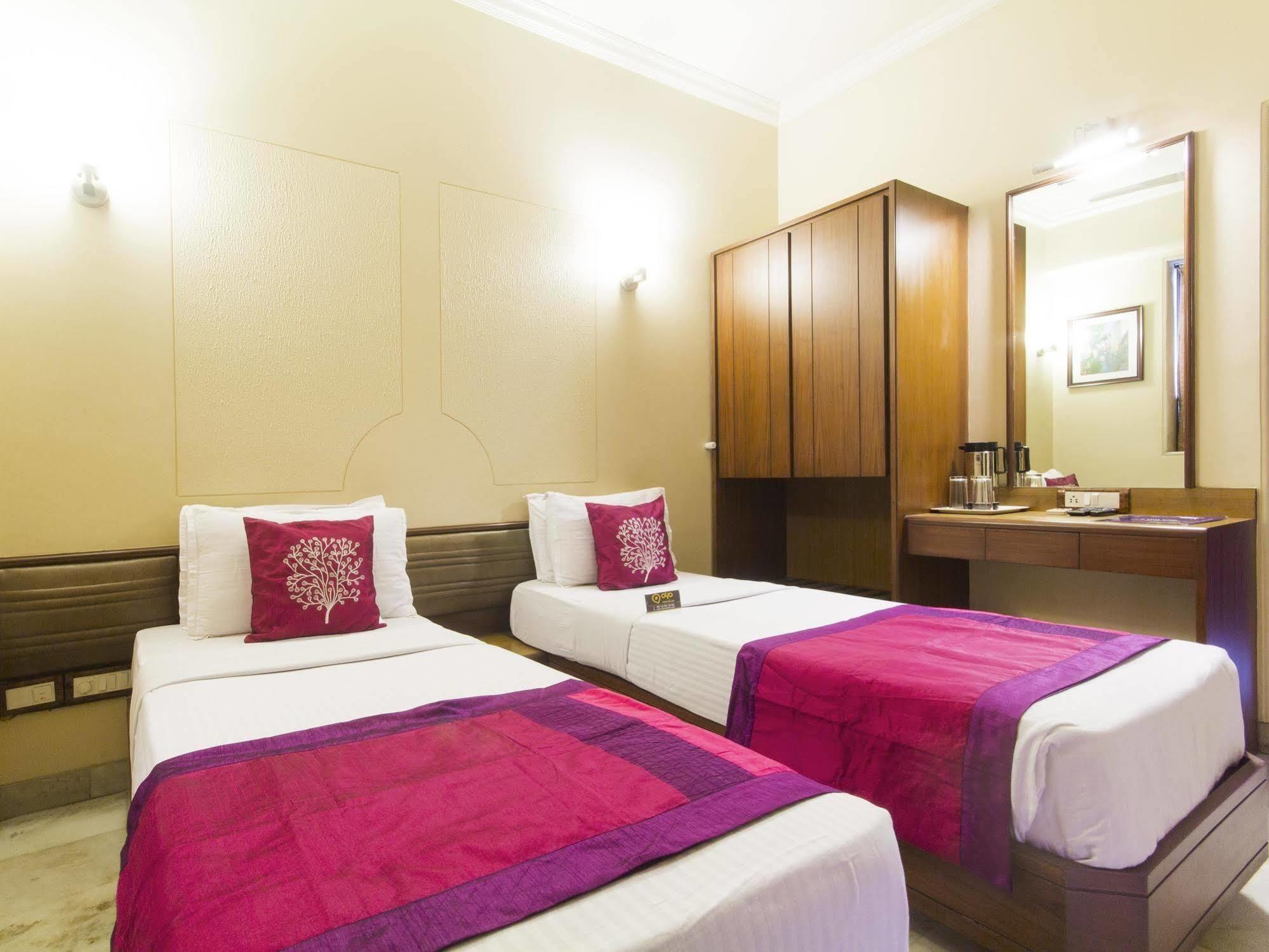 Hotel Ashray International, Sion - Near Bkc Mumbai Dış mekan fotoğraf