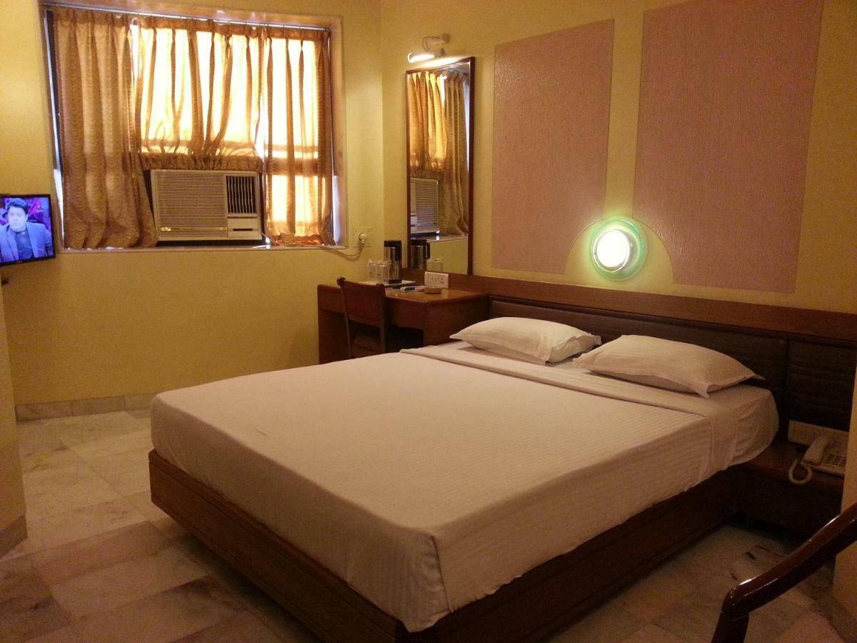 Hotel Ashray International, Sion - Near Bkc Mumbai Dış mekan fotoğraf