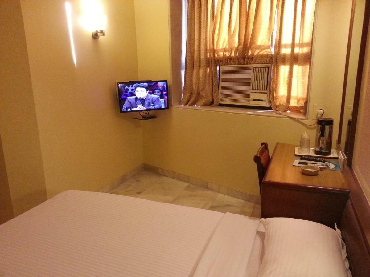 Hotel Ashray International, Sion - Near Bkc Mumbai Dış mekan fotoğraf